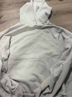 ALO Yoga Men’s Cream Pullover Hoodie